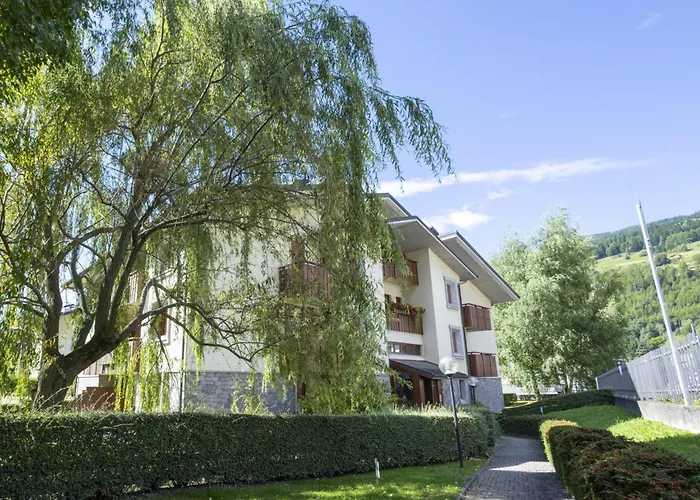 Lägenhet Monte Confinale Garden View By Interhome Bormio